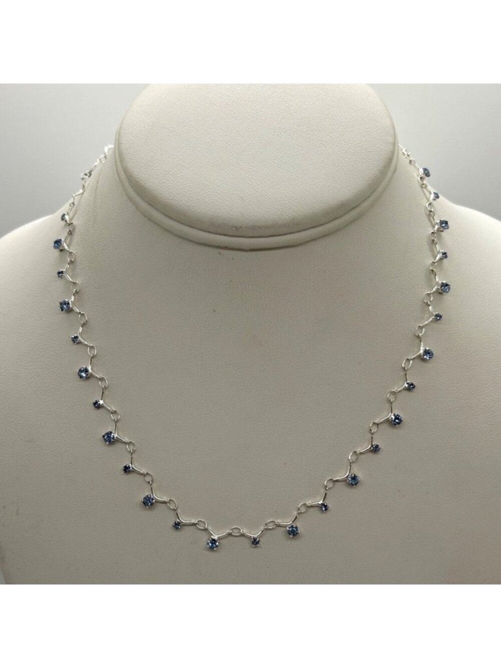 Monet Silver-Tone Necklace Scalloped Vine Blue Rhinestone Crystals 16" Vintage